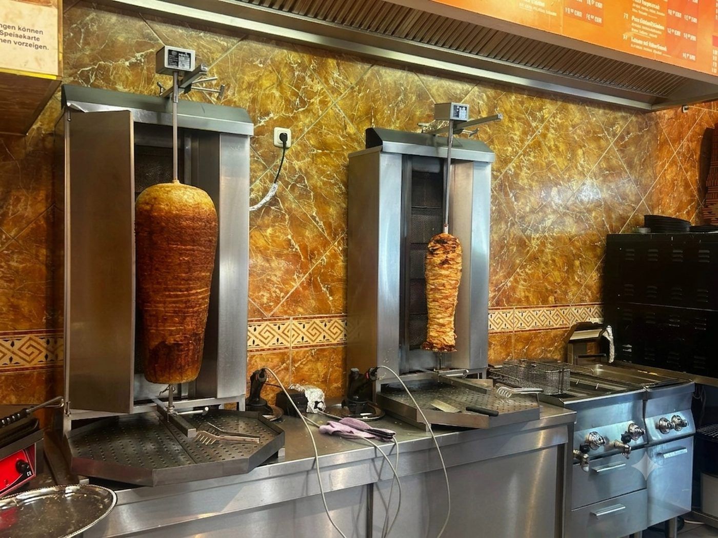 Frische Döner-Spieße – Kalb und Hähnchen